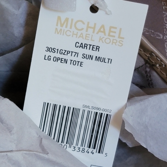 Michael Kors Carter LG Tote - Picture 6 of 8